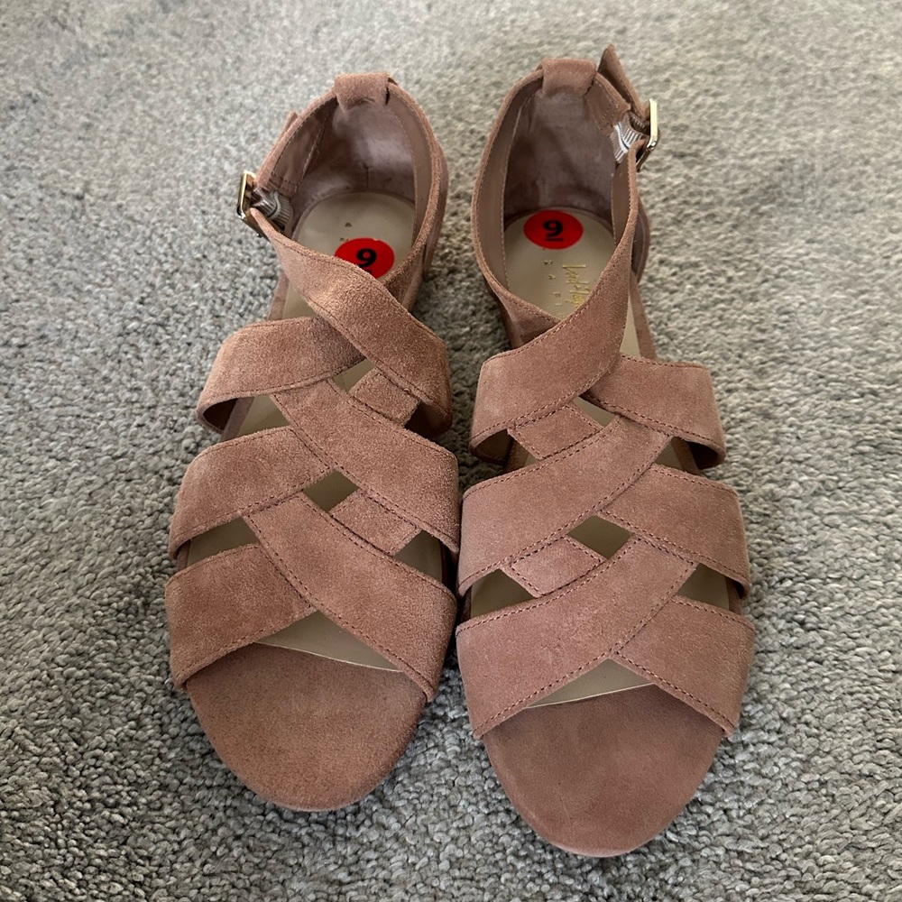 Lord + Taylor - Flat criss cross sandals - Size US 9, EU 40 - Dusty Mauve